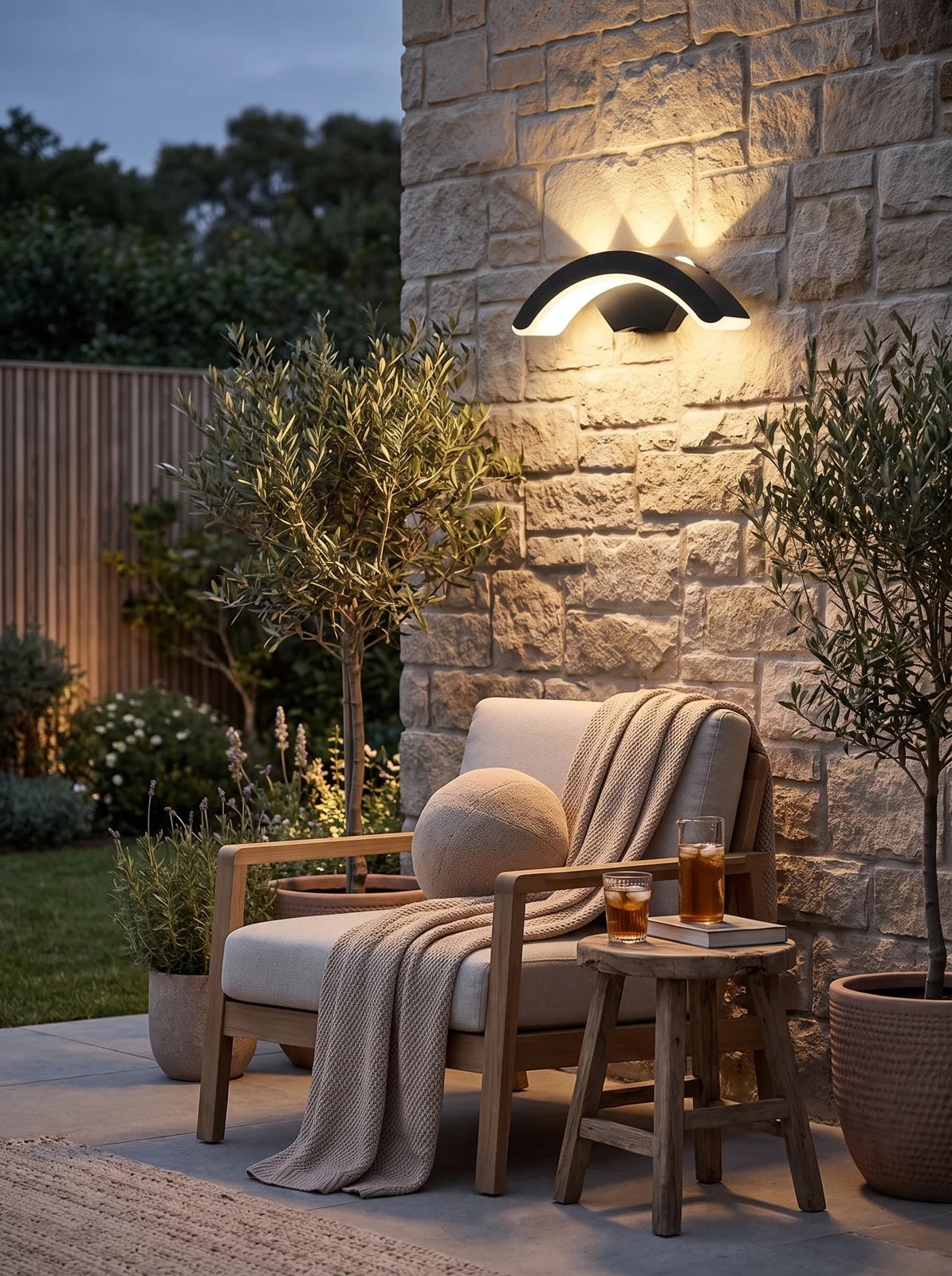 StormLite Outdoor Wall Light - iwt3_image