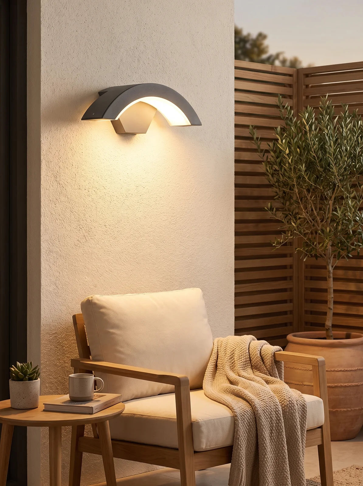 Modern Outdoor Wall Light - iwt1_image