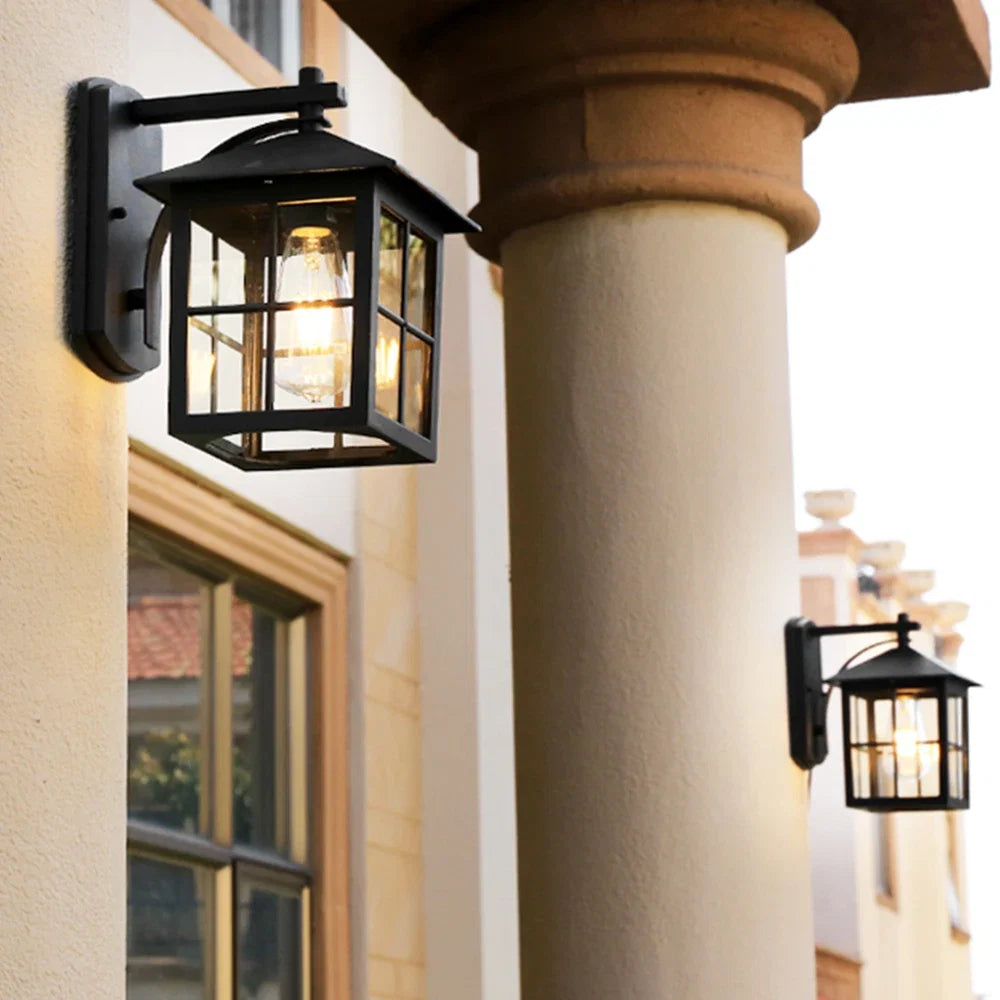 Camden Outdoor Wall Lamp
