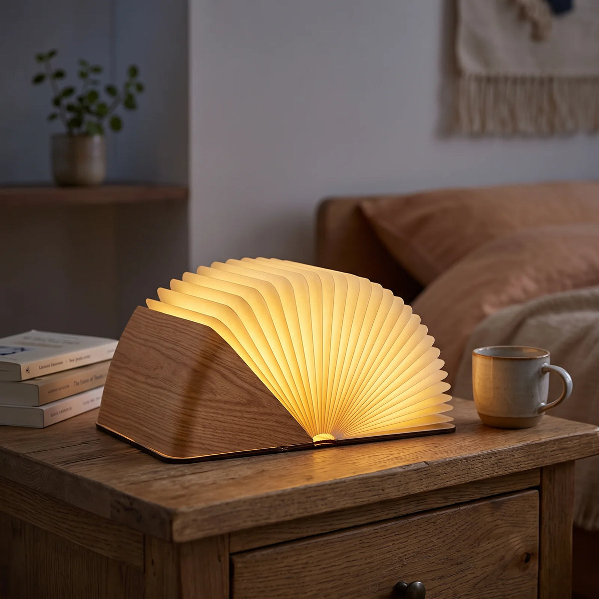 Lumibook Table Lamp - Wood (webp)
